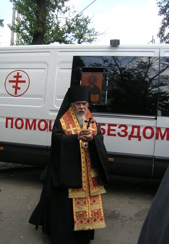 епископ, молебен у Курского